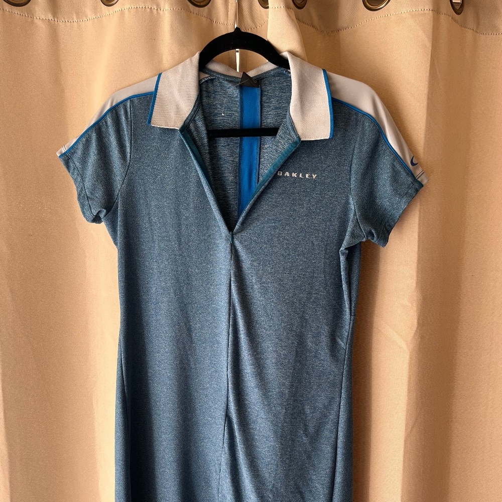 Oakley tennis dress size M